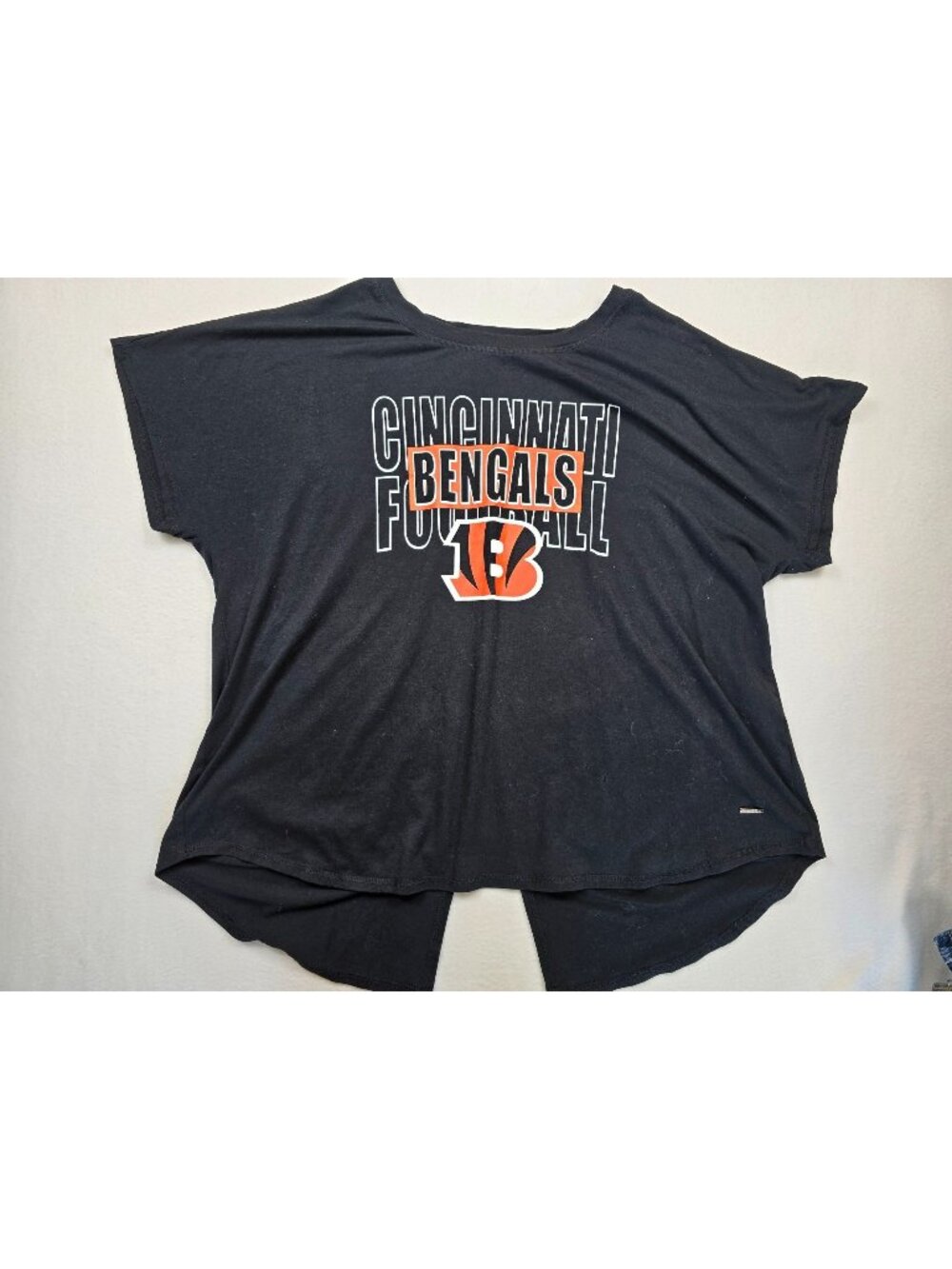 Cincinnati Bengals Womens XXL Split Back NFL T-Shirt MSX Michael Strahan Black
